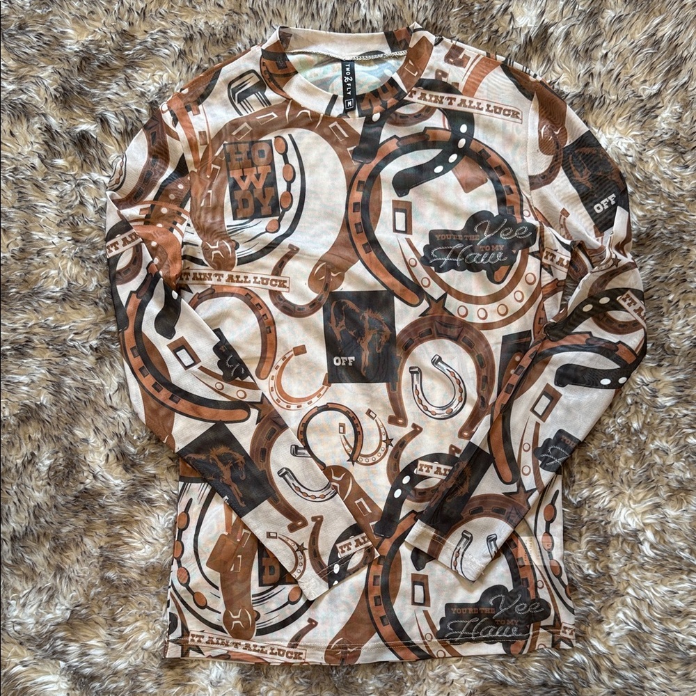 Western Horseshoe Print Long Sleeve Mesh Tee - Brown & Black